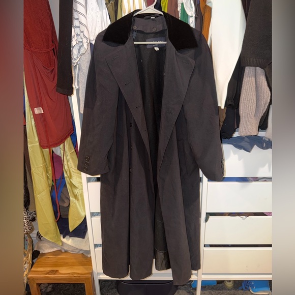 Anne Klein Jackets & Blazers - Vintage Black Anne Klein II Long Women's Coat with Velvet Collar